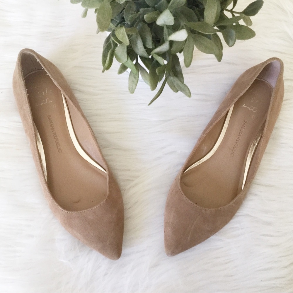 Banana Republic Pointed Toe Suede Ballet Flats 7.5